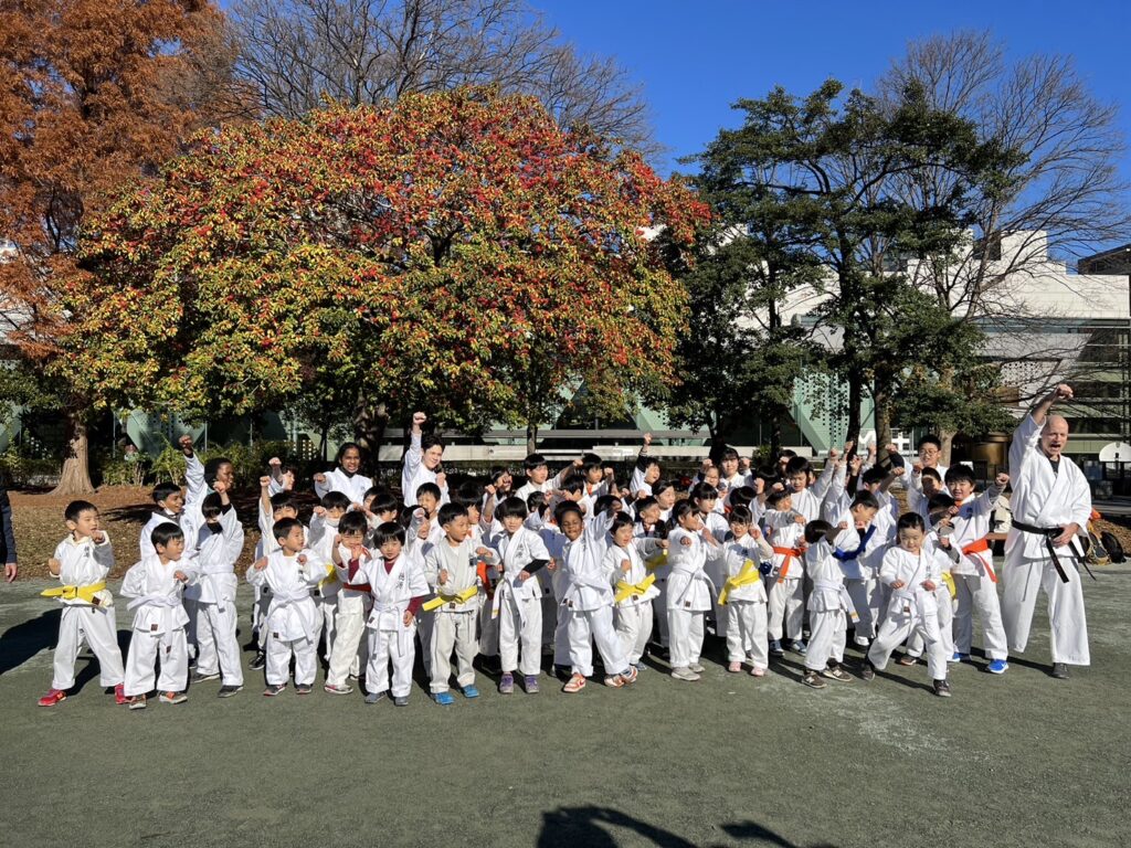公園での集合写真